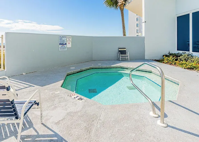 Gulf-front W Amazing View Balcony Ac & Shared Pools Hot Tubs & Gym *